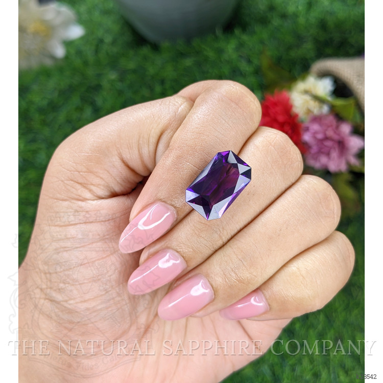 7.66 Ct. Purple Amethyst from Ceylon (Sri Lanka)