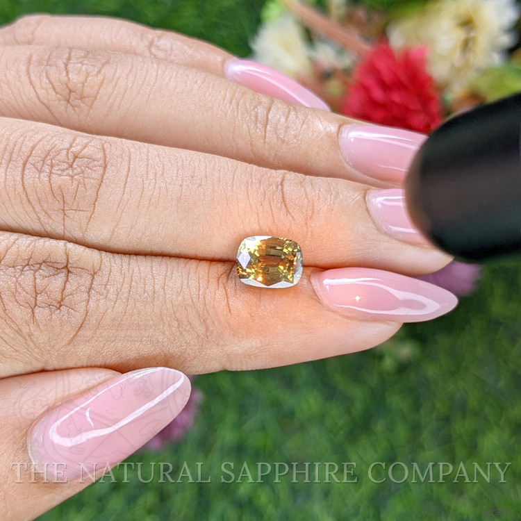 1.95 Ct. Alexandrite from Ceylon (Sri Lanka)