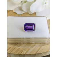 7.66 Ct. Purple Amethyst from Ceylon (Sri Lanka) Life Style