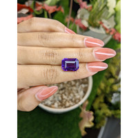 8.78 Ct. Purple Amethyst from Ceylon (Sri Lanka) Life Style