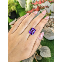 8.62 Ct. Purple Amethyst from Ceylon (Sri Lanka) Life Style