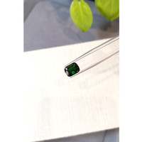 2.81 Ct. Tsavorite Garnet from Tanzania Life Style