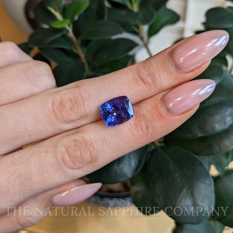 7.18 Ct. Violetish Blue Tanzanite from Tanzania