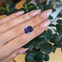 6.78 Ct. Blue Tanzanite from Tanzania Life Style