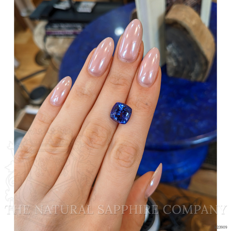 6.39 Ct. Blue Tanzanite from Tanzania
