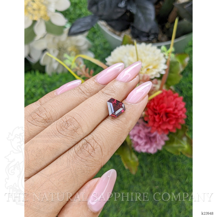 3.65 Ct. Pinkish Red Malaya Garnet from Tanzania