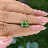 2.18 Ct. Tsavorite Garnet from Tanzania Life Style