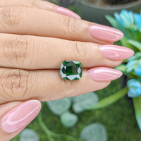 4.12 Ct. Tsavorite Garnet from Tanzania Life Style