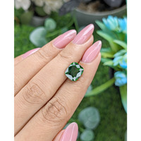 4.12 Ct. Tsavorite Garnet from Tanzania Life Style