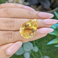 23.67 Ct. Yellow Citrine from Ceylon (Sri Lanka) Life Style