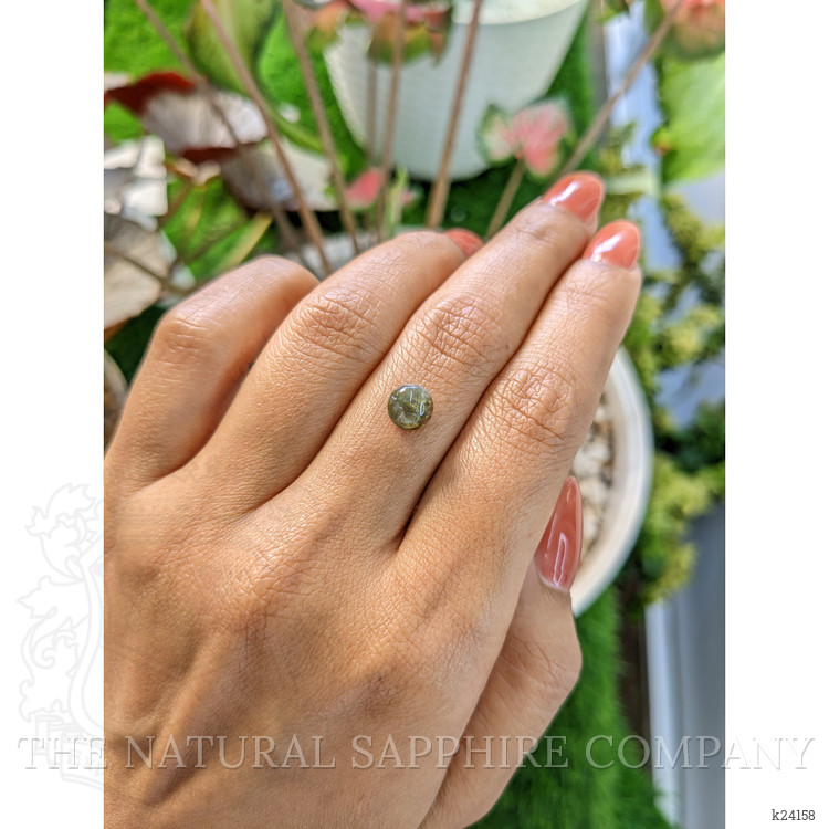 1.85 Ct. Cabochon Alexandrite from Ceylon (Sri Lanka)