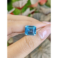 8.54 Ct. Swiss Blue Topaz from Ceylon (Sri Lanka) Life Style