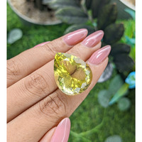 28.14 Ct. Yellowish Green Citrine Life Style