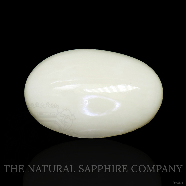 4.65 Ct. Salmon and White Cabochon Coral from Italy