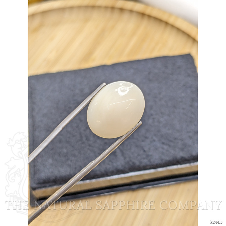 9.99 Ct. Salmon and White Cabochon Coral from Italy