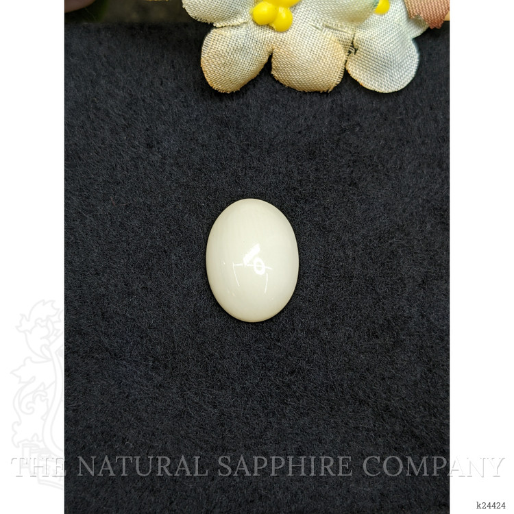 8.27 Ct. Salmon and White Cabochon Coral from Italy