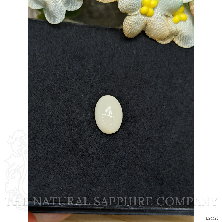 4.95 Ct. Salmon and White Cabochon Coral from Italy