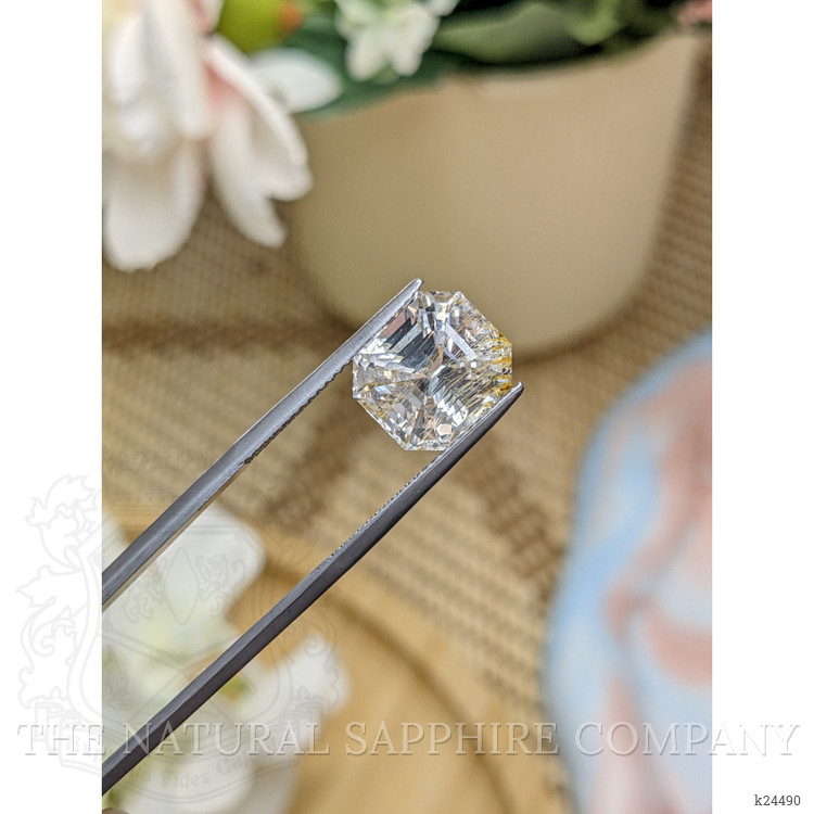 8.43 Ct. White Topaz from Ceylon (Sri Lanka)