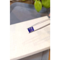 2.40 Ct. Violet Tanzanite from Tanzania Life Style