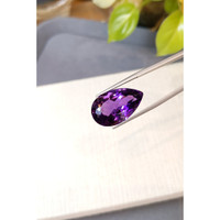 20.70 Ct. Purple Amethyst from Brazil Life Style