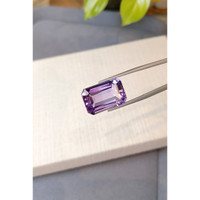 15.84 Ct. Purple Amethyst from Brazil Life Style