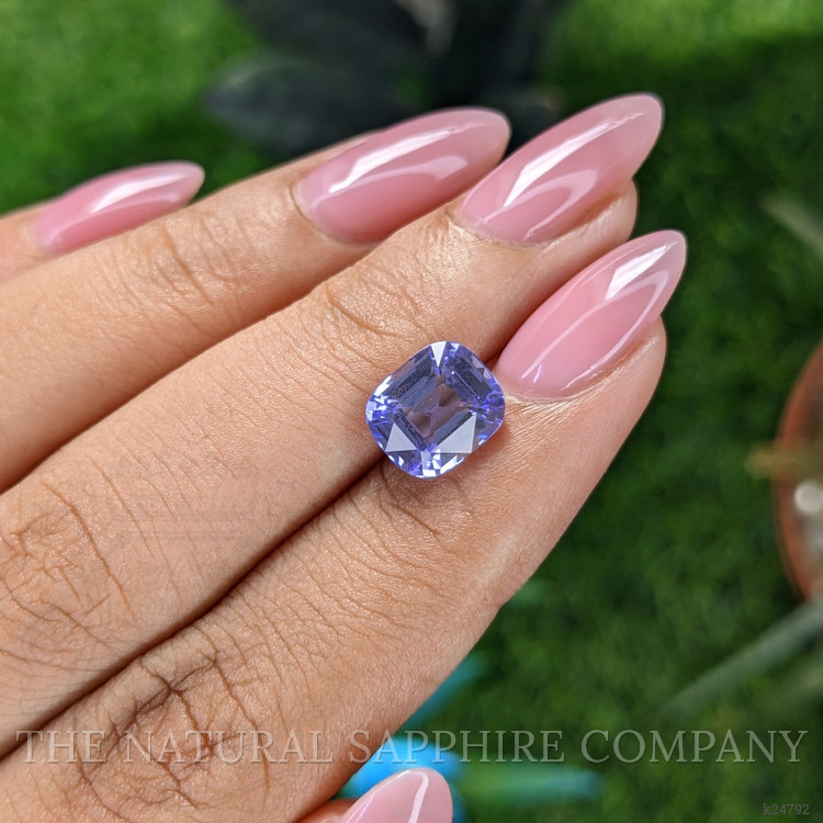 3.05 Ct. Violet Tanzanite from Tanzania