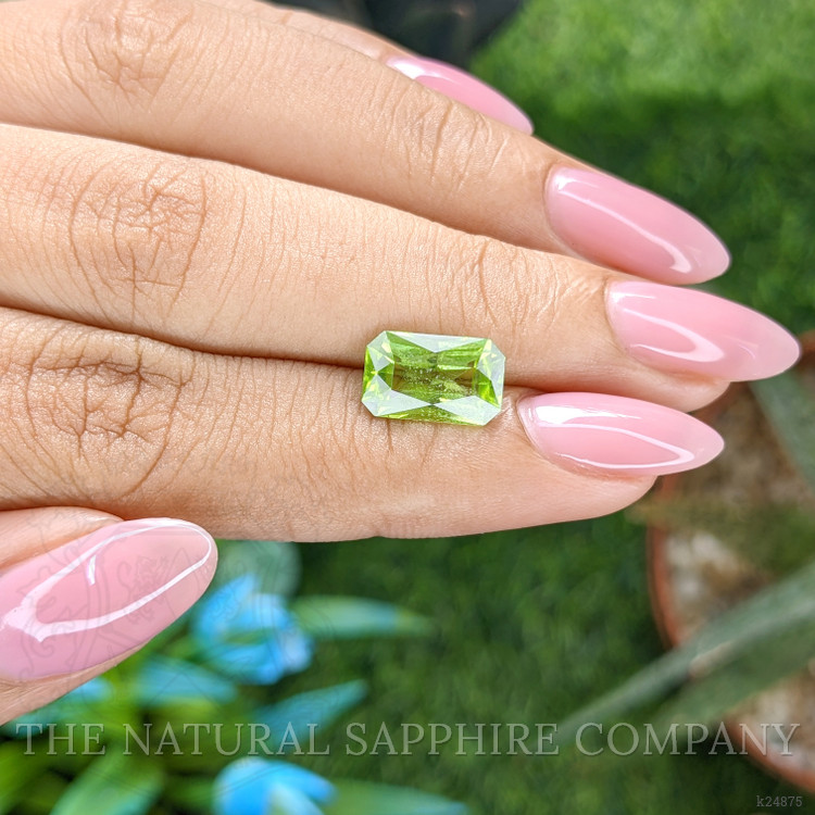 2.85 Ct. Green (Lime Green) Peridot from Tanzania