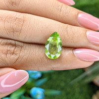 3.80 Ct. Green (Lime Green) Peridot from Tanzania Life Style