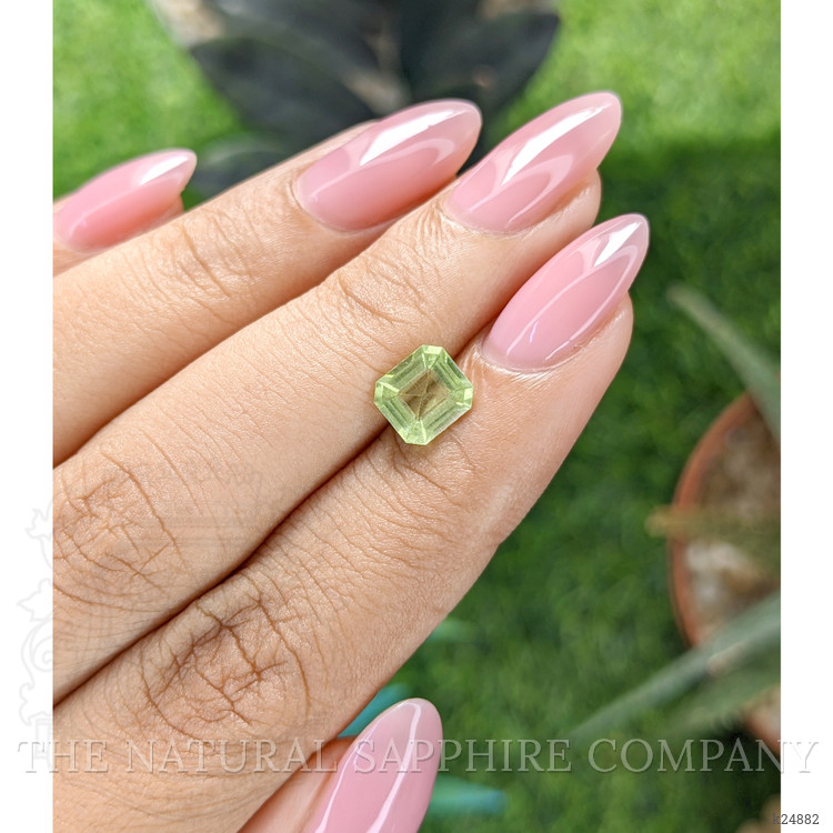 1.23 Ct. Green (Lime Green) Peridot from Tanzania