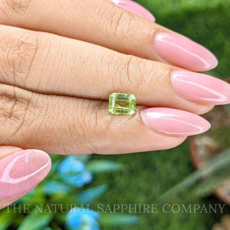 0.93 Ct. Green (Lime Green) Peridot from Tanzania