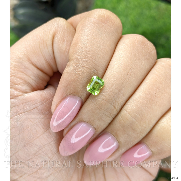 0.91 Ct. Green (Lime Green) Peridot from Tanzania