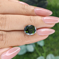 4.50 Ct. Green Zircon from Ceylon (Sri Lanka) Life Style