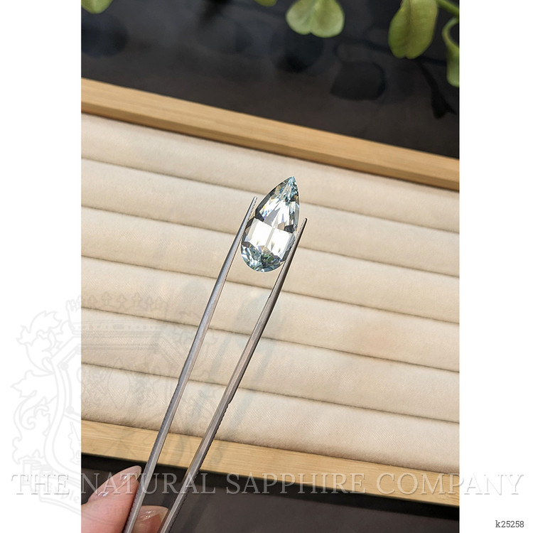 11.85 Ct. Bluish Green Aquamarine from Brazil