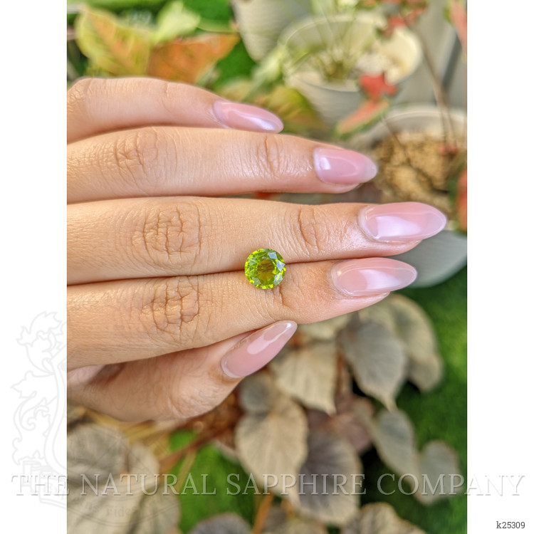 1.91 Ct. Yellowish Green Chrysoberyl from Ceylon (Sri Lanka)