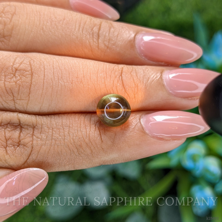 4.02 Ct. Cabochon Alexandrite from Tanzania