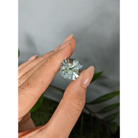 18.77 Ct. Greenish Blue Aquamarine from Brazil Life Style