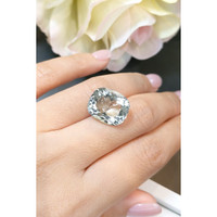 10.50 Ct. Aquamarine from Ceylon (Sri Lanka) Life Style