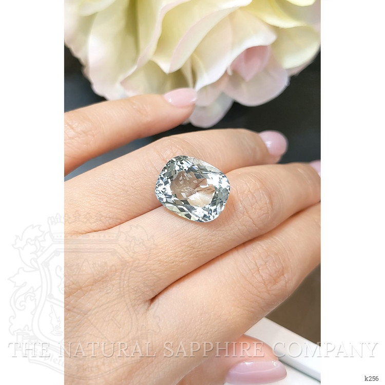 10.50 Ct. Aquamarine from Ceylon (Sri Lanka)