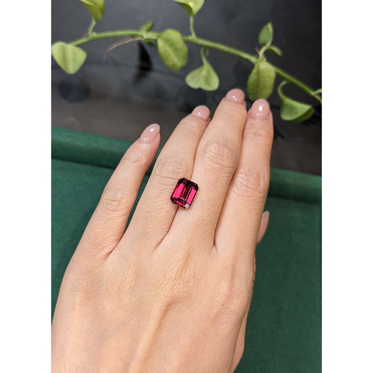 4.33 Ct. Purplish Pink Garnet from Tanzania