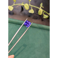 6.65 Ct. Violet Tanzanite from Tanzania Life Style