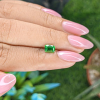 0.87 Ct. Tsavorite Garnet from Tanzania Life Style