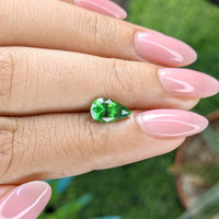 1.36 Ct. Tsavorite Garnet from Tanzania Life Style