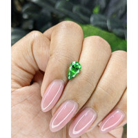 1.36 Ct. Tsavorite Garnet from Tanzania Life Style