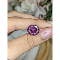 7.20 Ct. Purplish Pink Spinel from Ceylon (Sri Lanka) Life Style