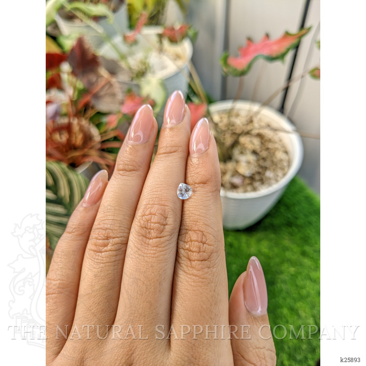 0.62 Ct. Rainbow Moonstone from Ceylon (Sri Lanka)