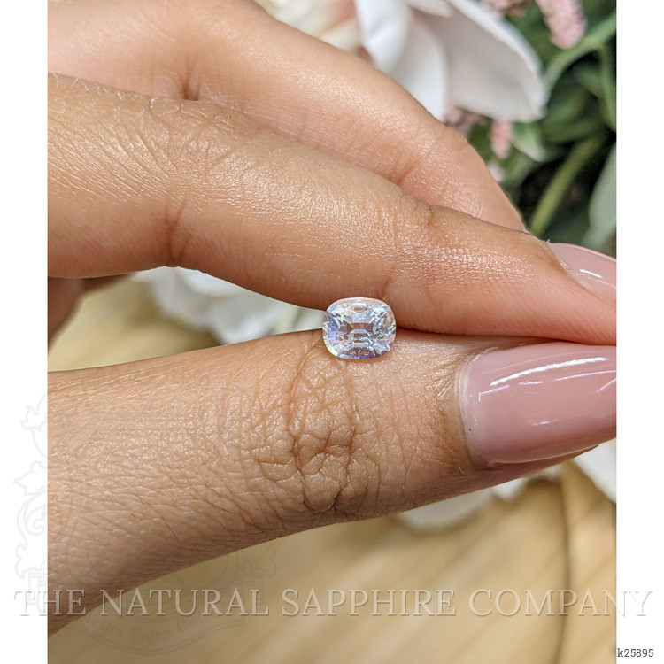 0.88 Ct. Rainbow Moonstone from Ceylon (Sri Lanka)