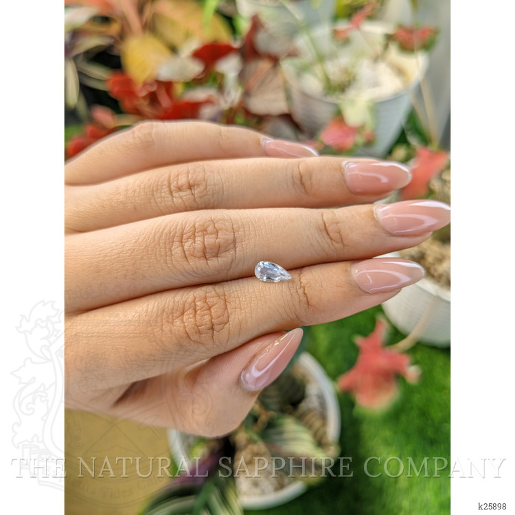 0.52 Ct. Rainbow Moonstone from Ceylon (Sri Lanka)