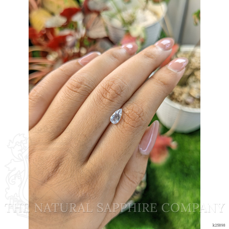 0.52 Ct. Rainbow Moonstone from Ceylon (Sri Lanka)