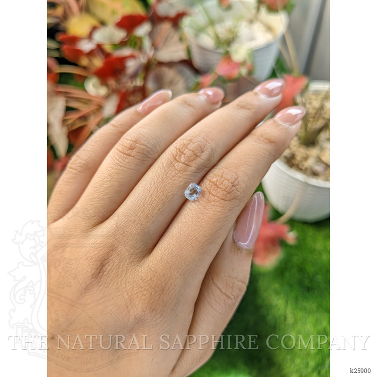 0.59 Ct. Rainbow Moonstone from Ceylon (Sri Lanka)