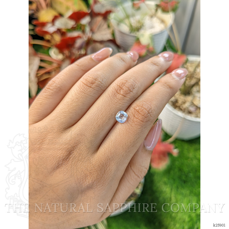 0.75 Ct. Rainbow Moonstone from Ceylon (Sri Lanka)